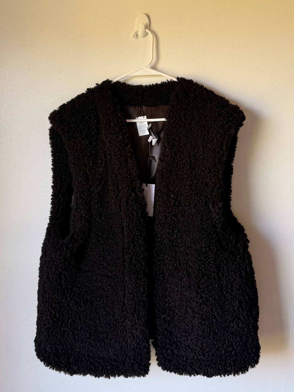 Reversible Fuzzy Relaxed Vest - Picture 9 of 14